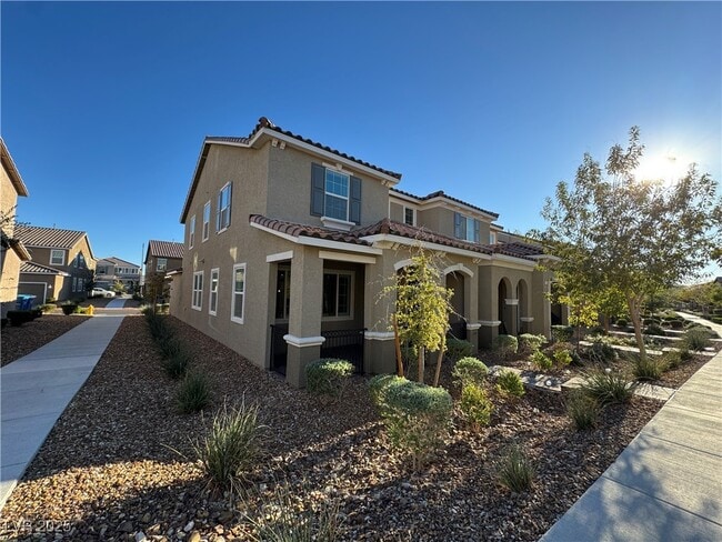 Building Photo - 3204 Brynley Ave