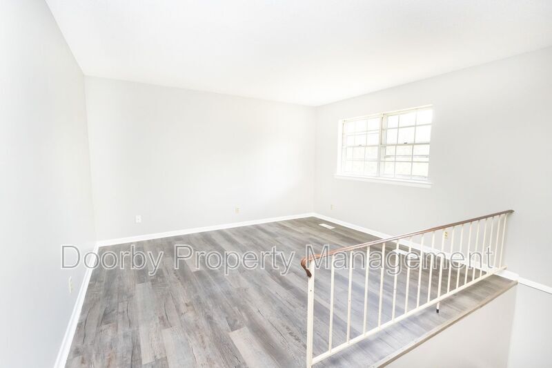 Building Photo - 8911 Drake Parkway Rd