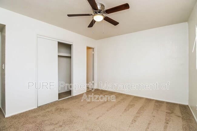 Building Photo - 810 E Colter St