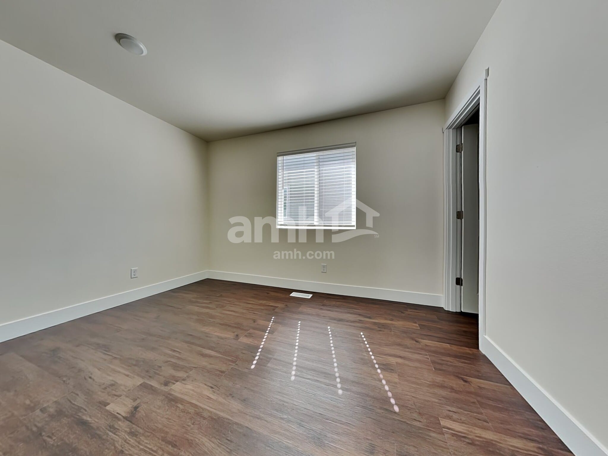 Building Photo - 17621 26th Ave Ct E