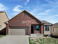 Building Photo - 8347 Holly Oak Dr