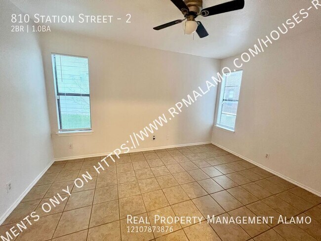 Building Photo - 810 Station St