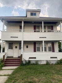 Building Photo - 22 Colonial Ave