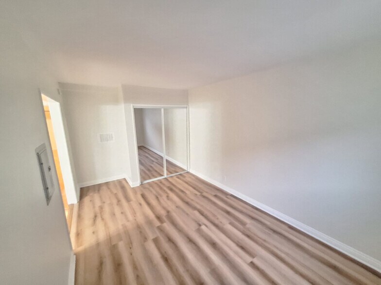 Building Photo - 4660 Kester Ave