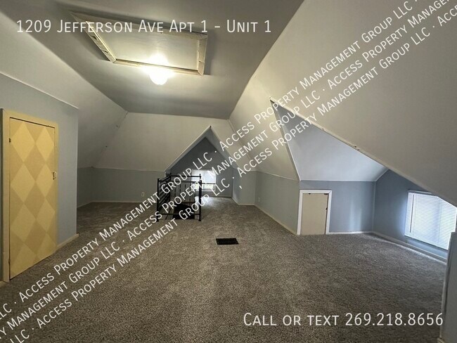 Building Photo - 1209 Jefferson Ave