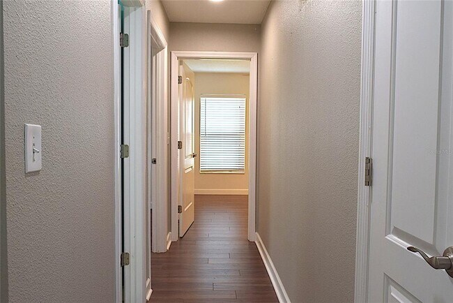 Building Photo - 2009 Branch Tree Ln