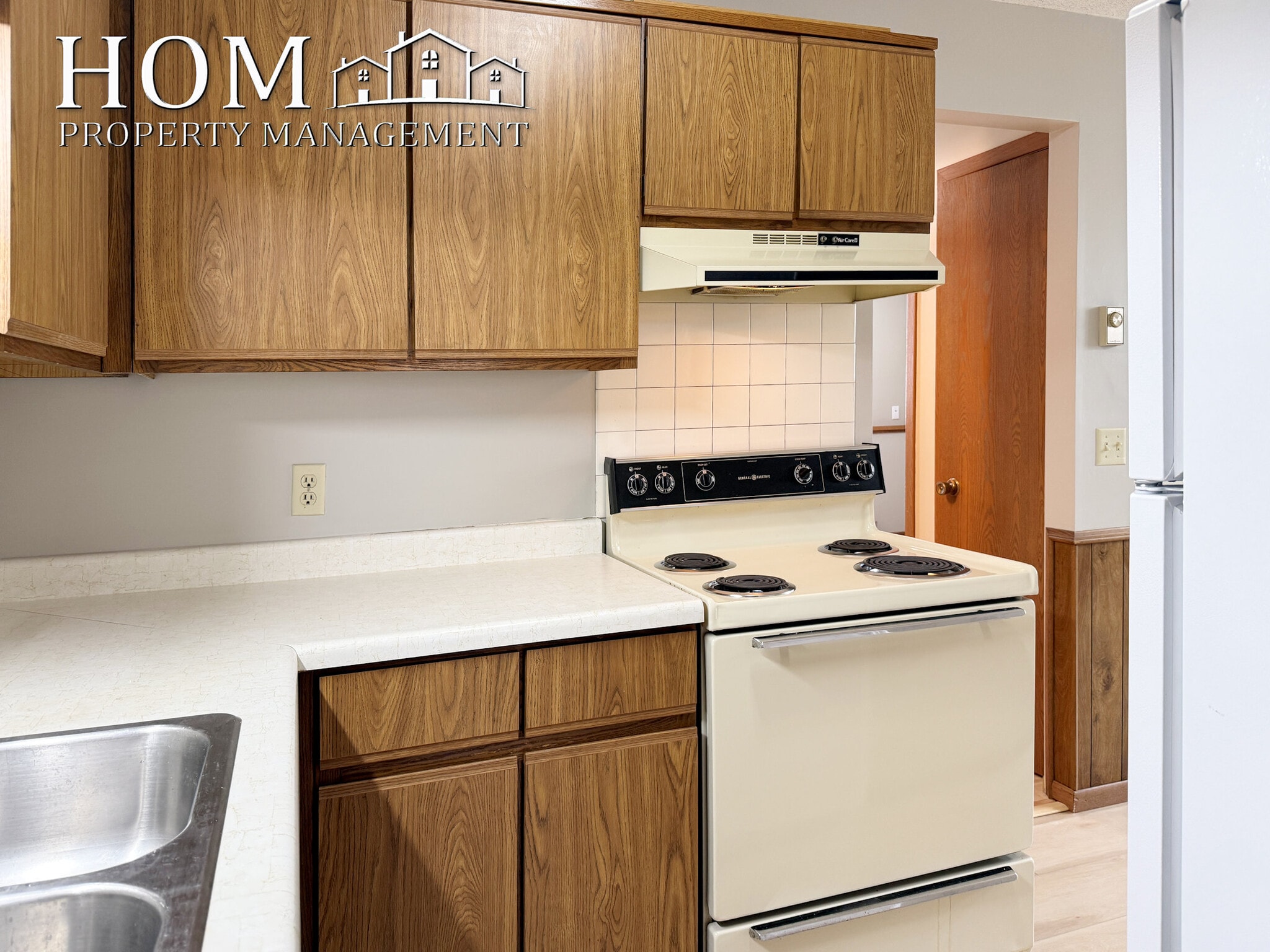 Building Photo - 1701 Pleasant View Dr