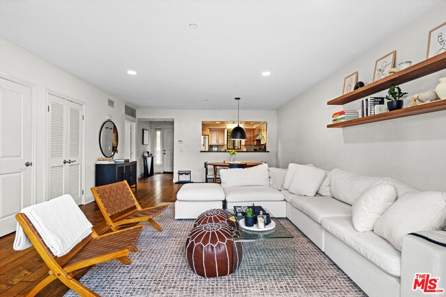 Building Photo - 8238 W Manchester Ave