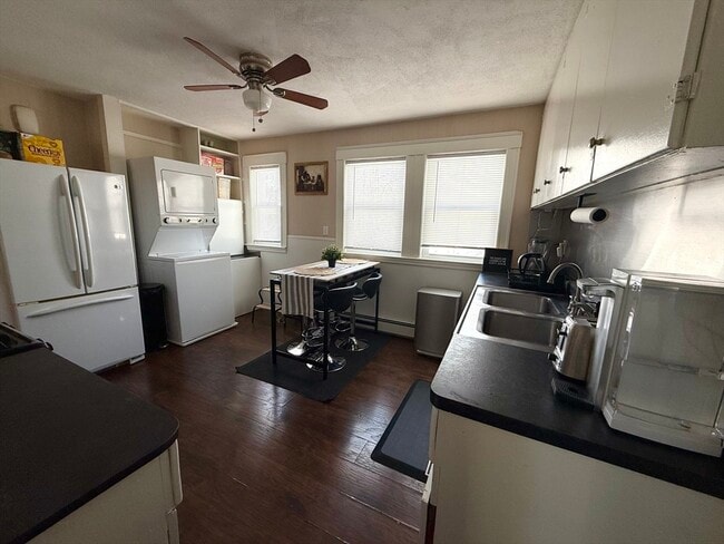 Building Photo - 28 Kidder St