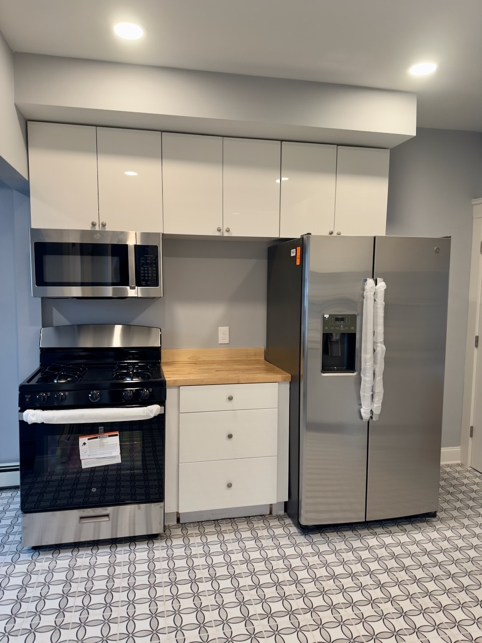 Kitchen - 2407 Woodmere Dr