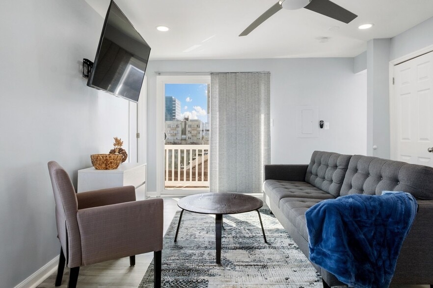 Building Photo - 69 N Harrisburg Ave