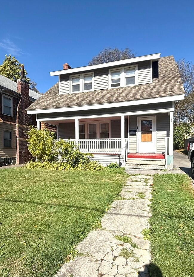 Building Photo - 125 Didama St