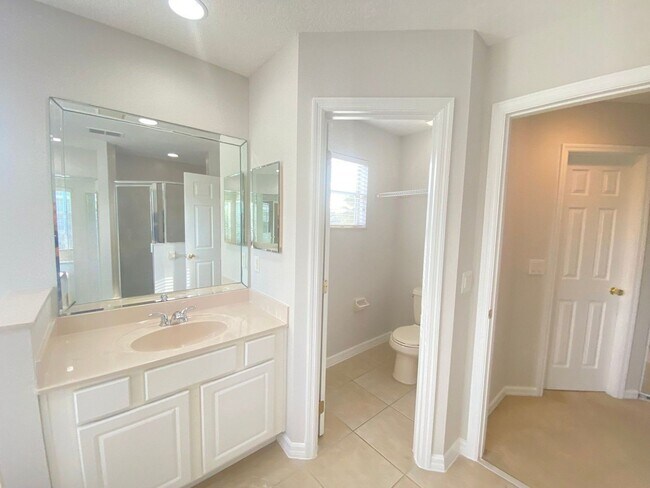 Building Photo - 3113 Curving Oaks Way