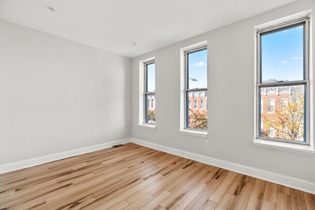 Building Photo - 419 N Collington Ave