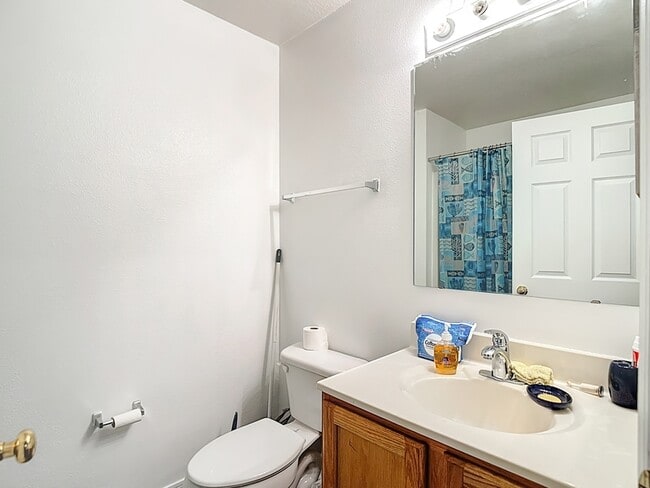 Building Photo - 9856 Ashburn Lake Dr