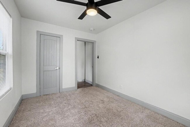 Building Photo - Beautifully Remodeled Home for Rent – Plenty of Space Inside & Out!
