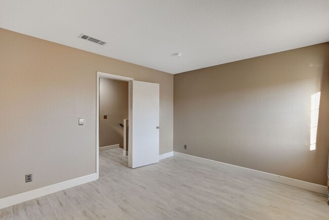 Building Photo - Beautiful Summerlin Home! Hills Neighborho...