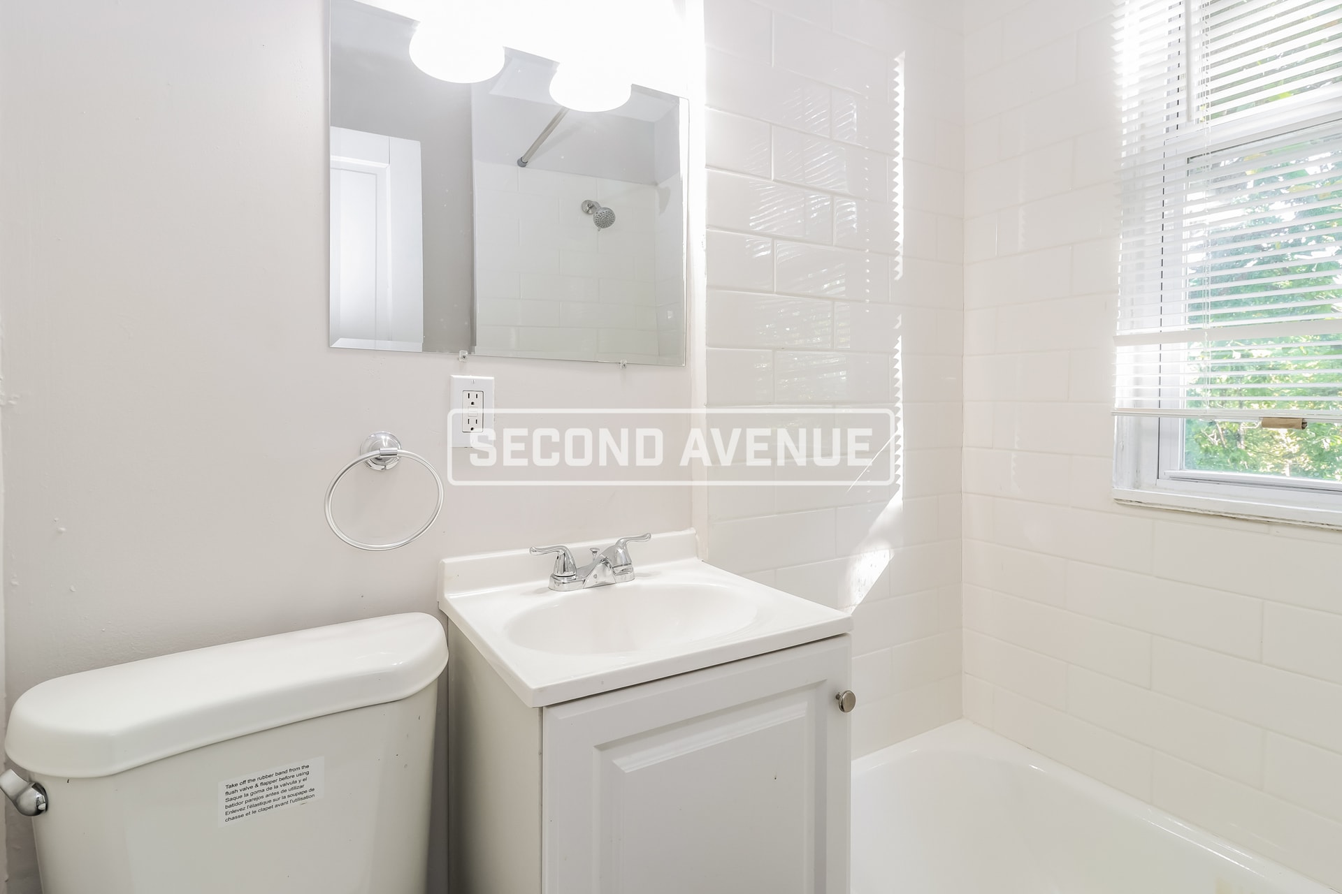 Building Photo - 3350 Cavanaugh Ave