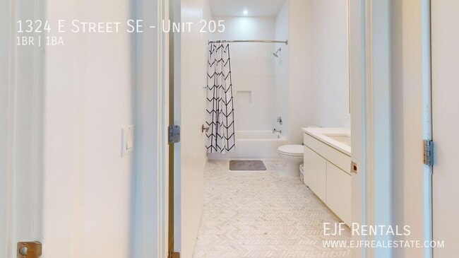 Building Photo - 1324 E Street SE-Unit 205
