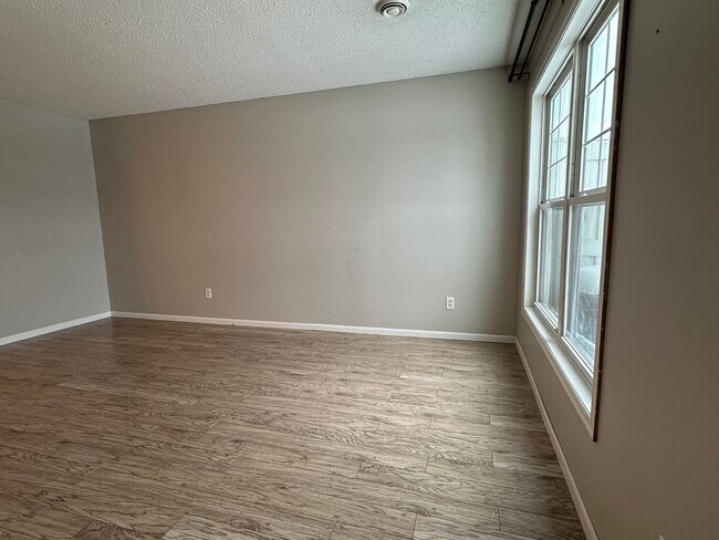 Building Photo - 4880 149th St N