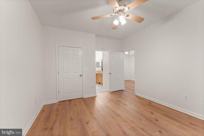 Building Photo - 20453 Chesapeake Square