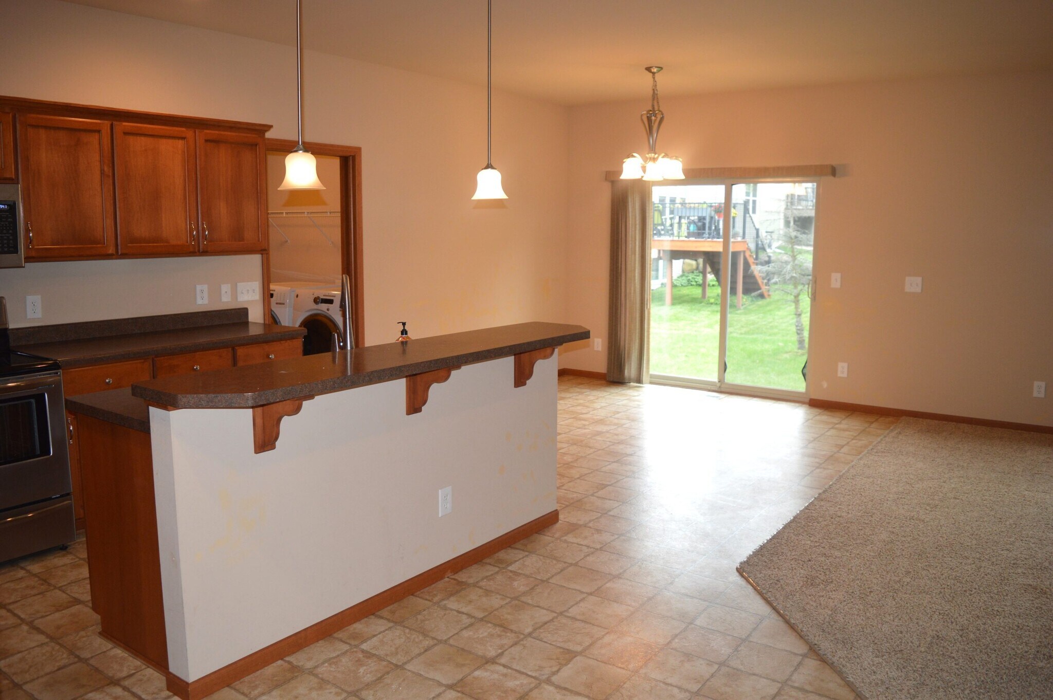 Building Photo - 708 Sundance Dr