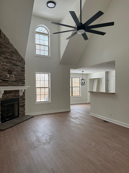 Building Photo - 642 Fox Hound Dr