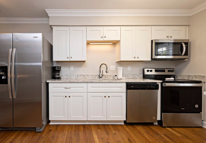 Building Photo - 209A 83rd St