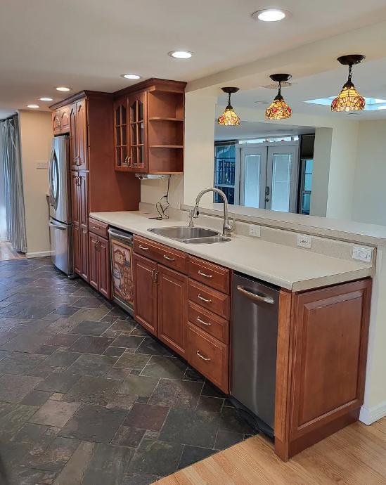 Building Photo - 5439 Portola Ave