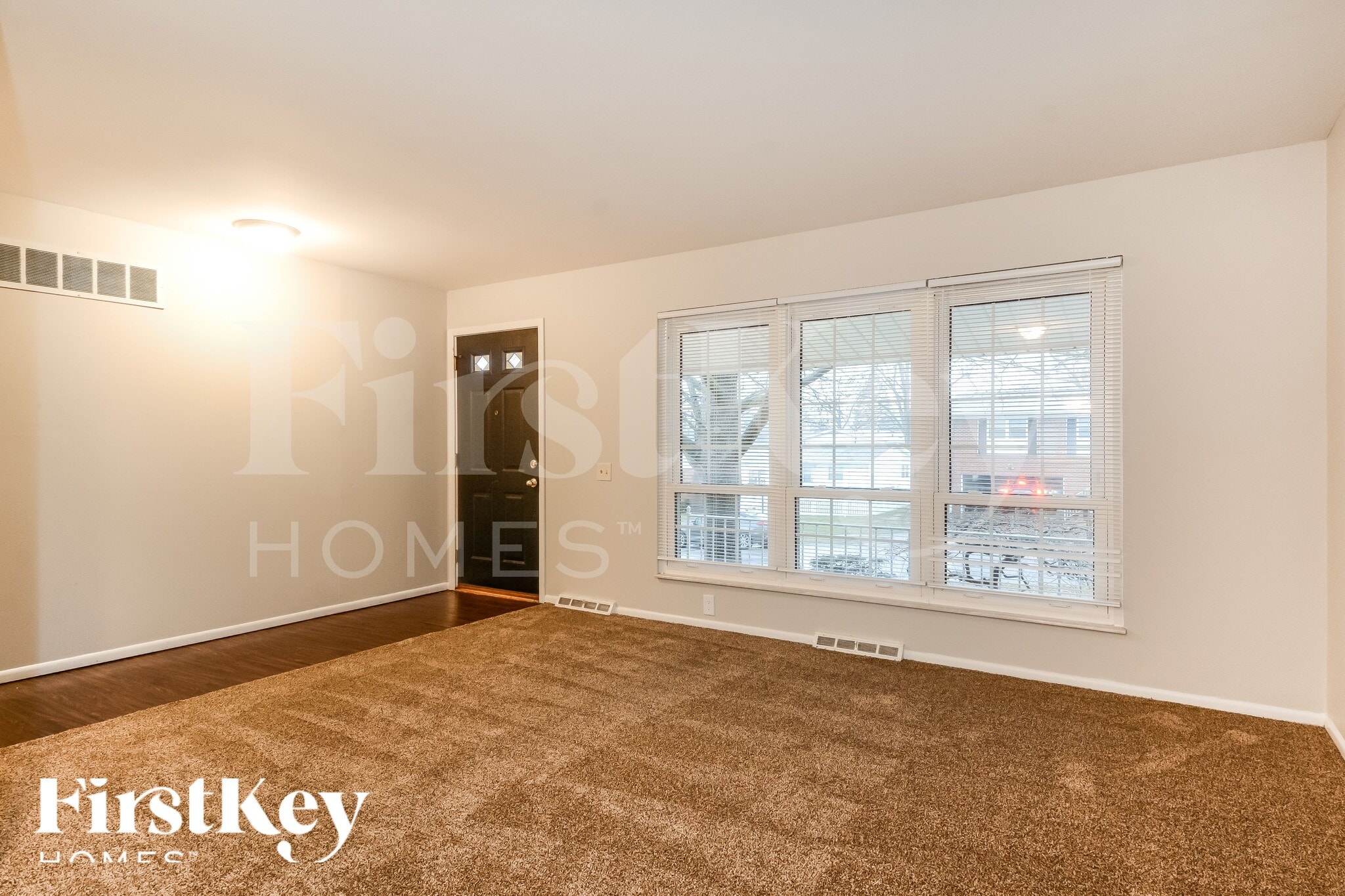 Building Photo - 10522 Copperfield Dr