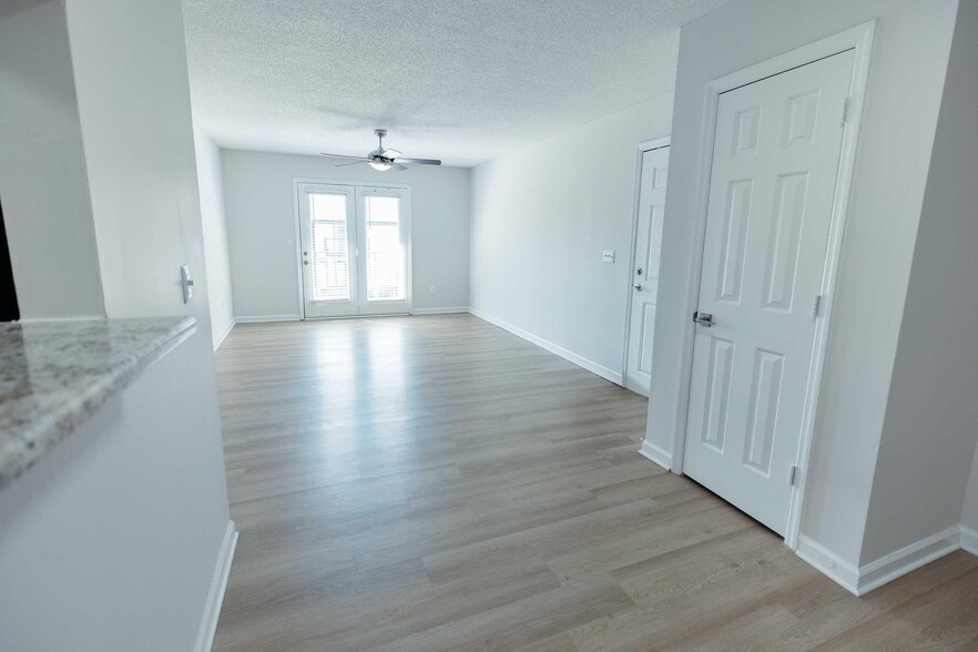 Building Photo - Ashwood Cove
