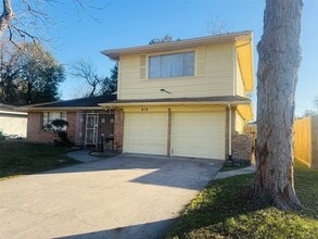 Building Photo - 919 Saddle Rock Dr