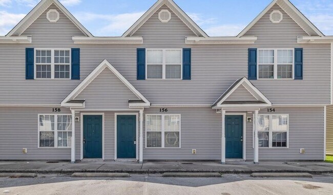 Primary Photo - 2 Bedroom Townhome in Jacksonville