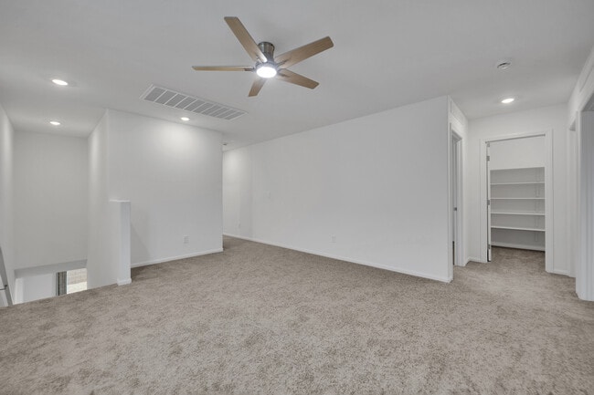 Building Photo - 6050 Swift Lariat St