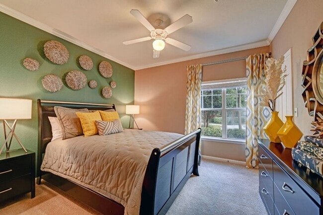 Building Photo - 2840 Shadowbriar Dr