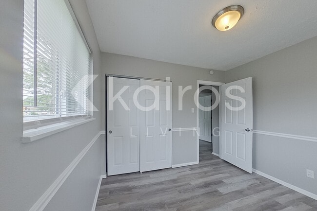 Building Photo - 2715 Benne Dr