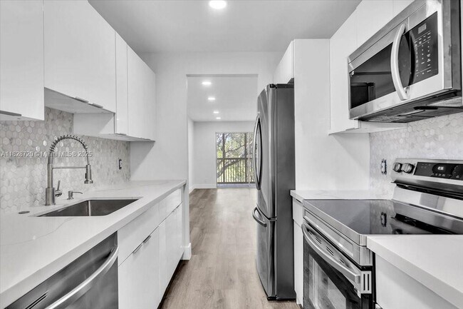 Building Photo - 1201 SW 128th Terrace
