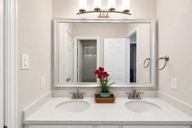 Building Photo - 5413 Tallulah Fls Dr