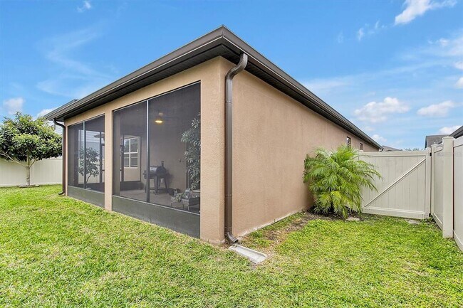 Building Photo - 5611 Barletta Dr