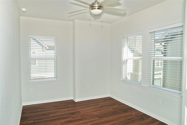 Building Photo - 13506 Martin Scott Cv