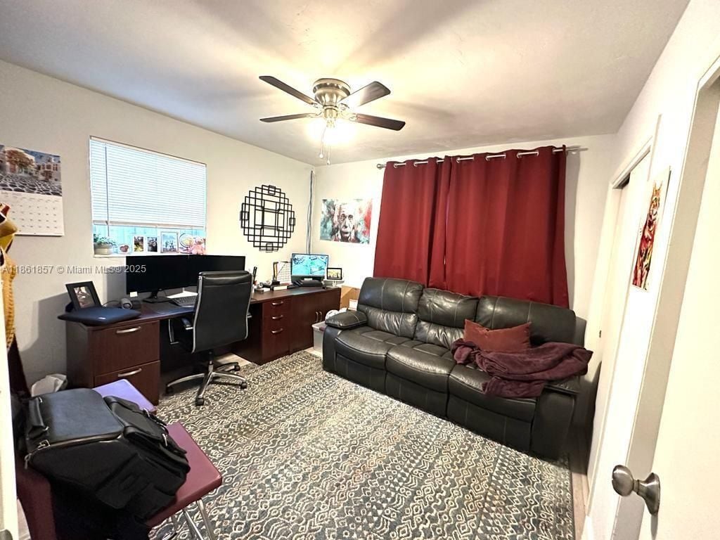 Building Photo - 2751 SW 4th Ct