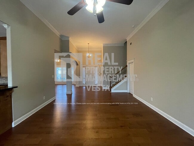 Building Photo - 904 Rainbow Springs Rd