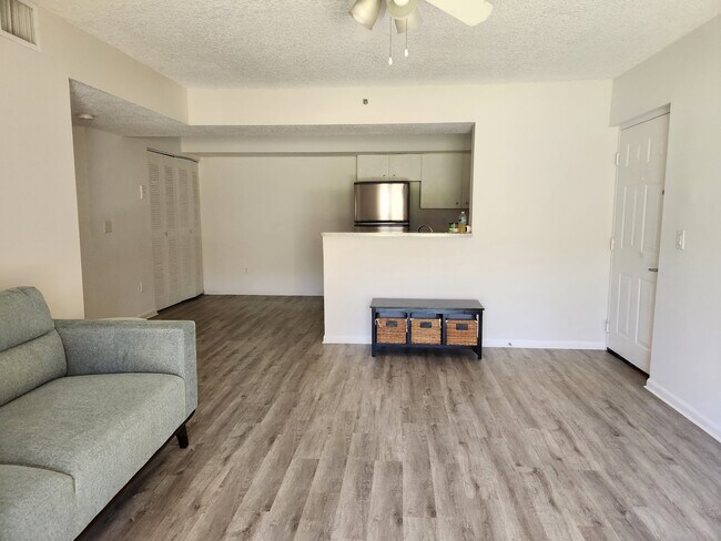 Building Photo - 5590 NW 61st St