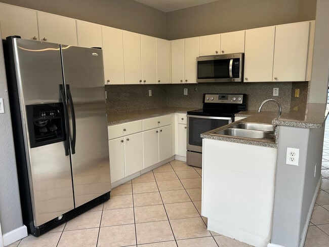 Building Photo - 11486 NW 77th St