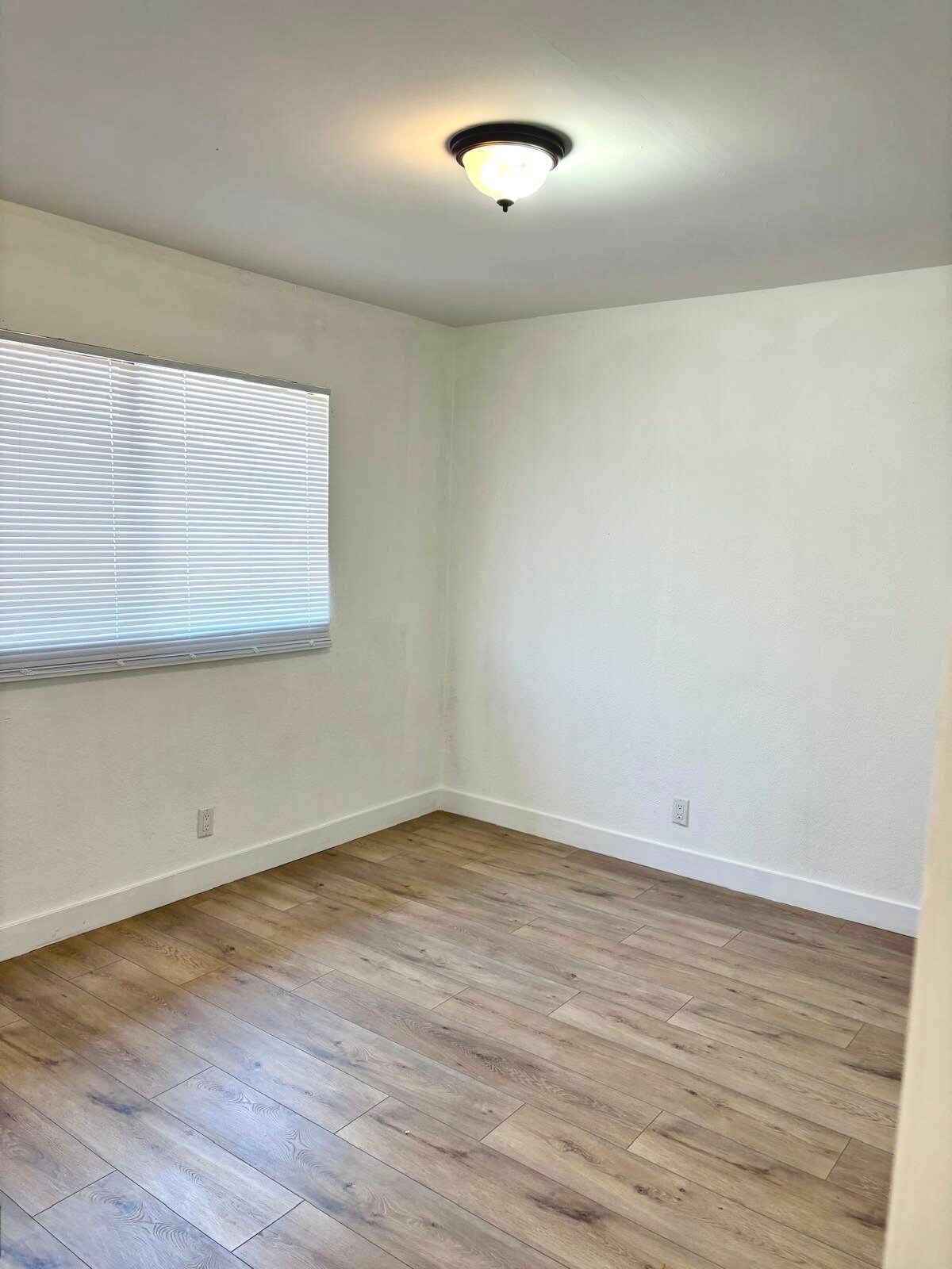 Building Photo - 21725 Dracaea Ave