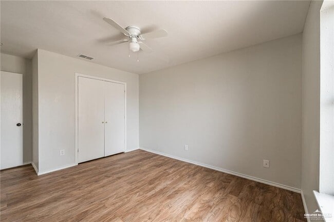 Building Photo - 707 W Gabriella Ave