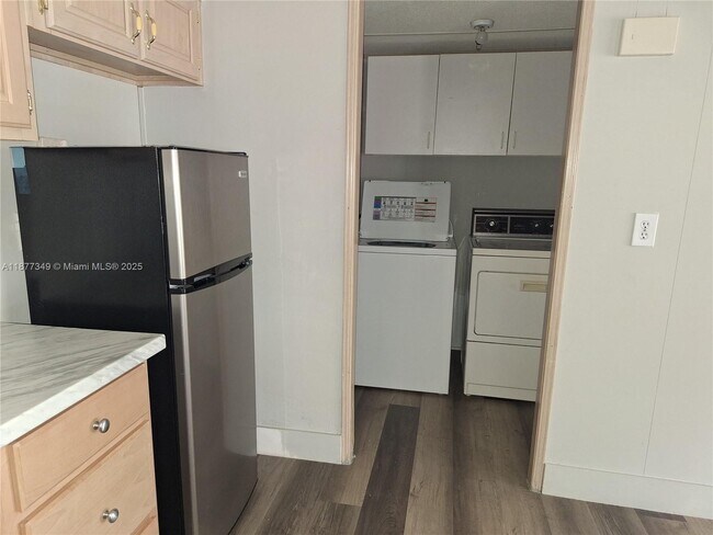 Building Photo - 35303 SW 180th Ave