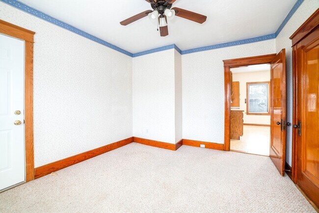 Building Photo - 7 Ridgeland Rd