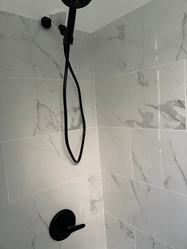 Building Photo - Council Street Apartments