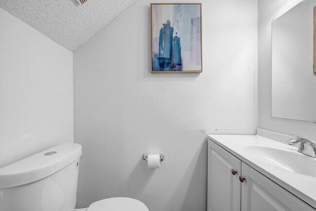 Building Photo - 111 E 1st St